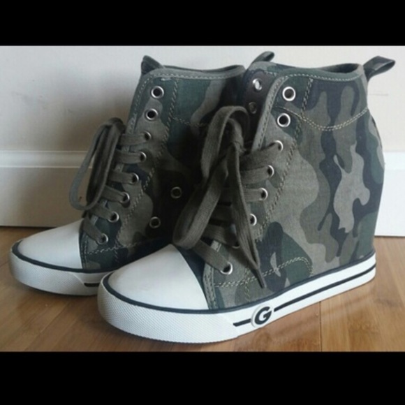 guess sneakers camouflage
